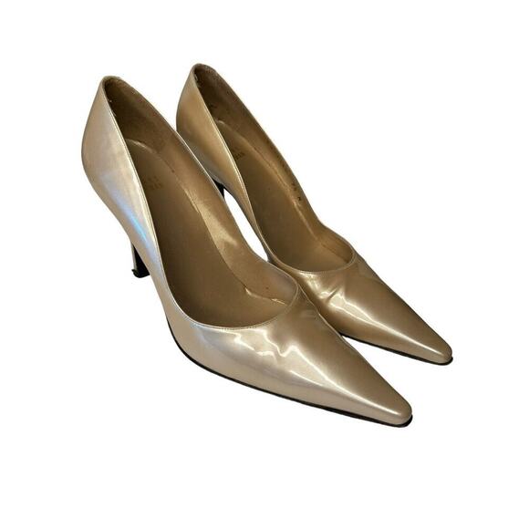 Stuart Weitzman Nouveau Patent Leather Champagne Heels Pumps Size 7.5 M - Picture 2 of 7